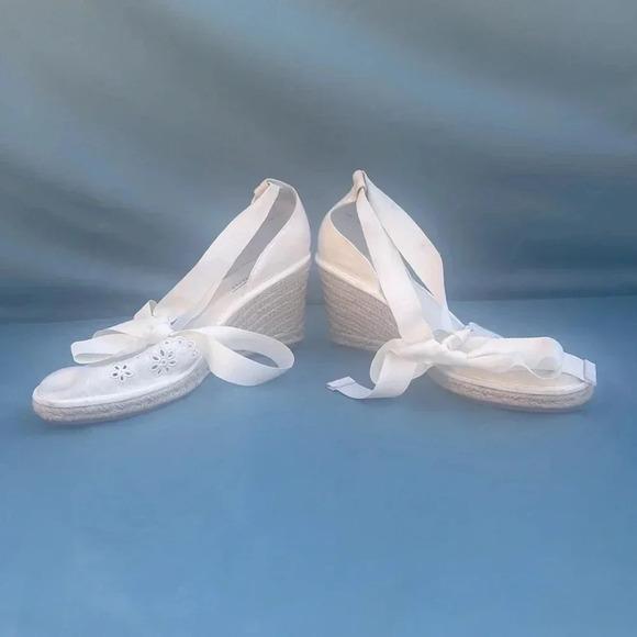 NWOT Veronica Beard Women 11 Soleil Sandal Espadrille White Eyelet Wedge *defect - Picture 1 of 11